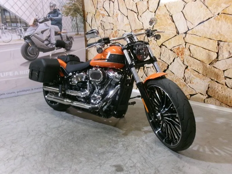 HARLEY-DAVIDSON Softail Breakout 1923