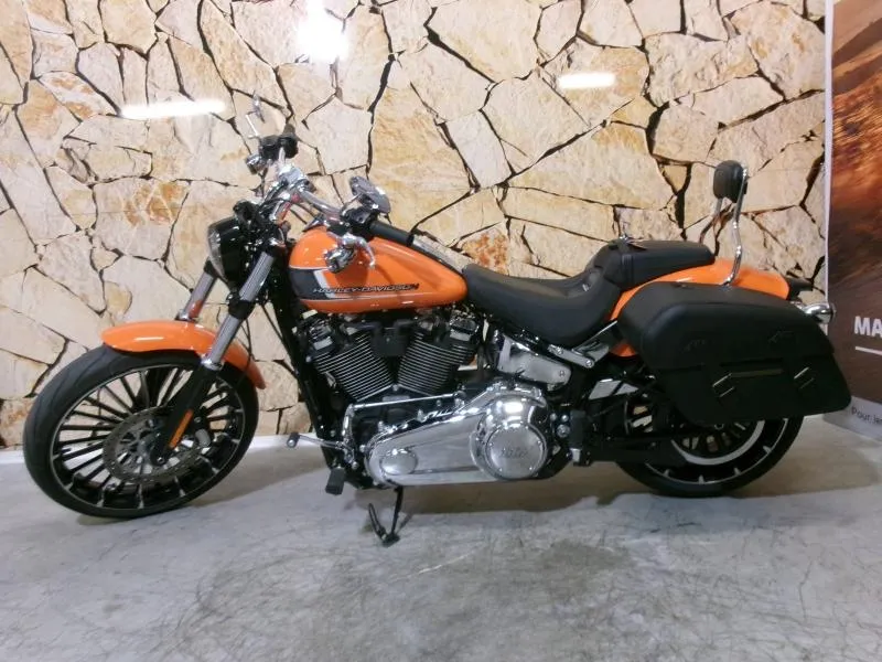 HARLEY-DAVIDSON Softail Breakout 1923