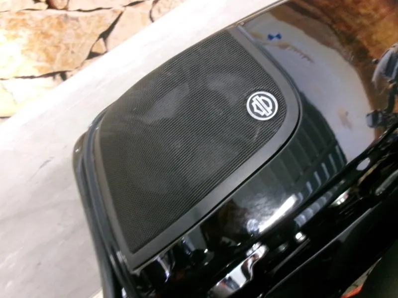 HARLEY-DAVIDSON CVO Street Glide 1868 ABS 2017