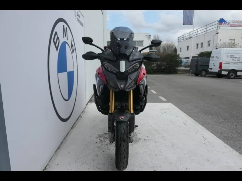 DUCATI V4 Pikes Peak