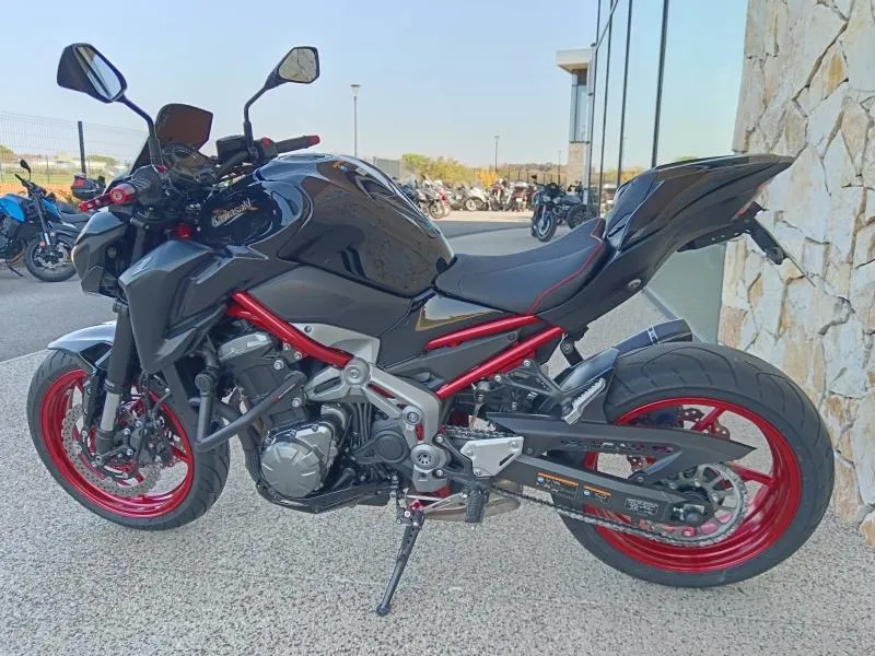 KAWASAKI 900 70kw ABS 2019 en 95cv