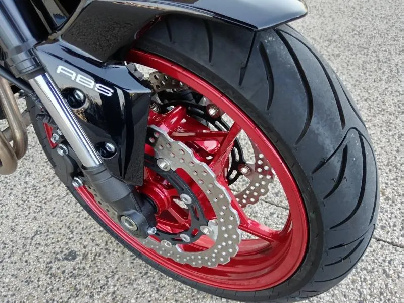 KAWASAKI 900 70kw ABS 2019 en 95cv