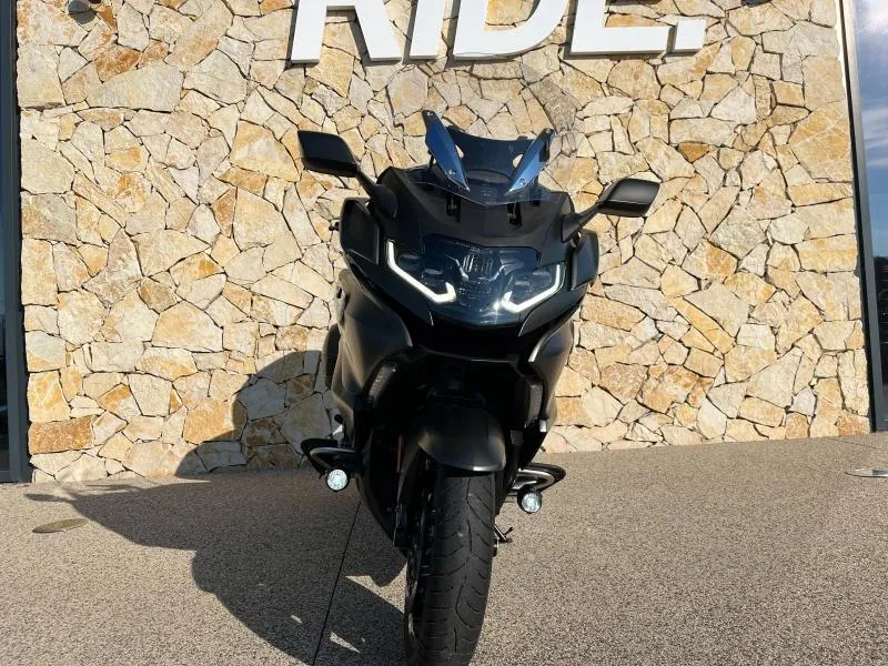 BMW 1600 Grand America