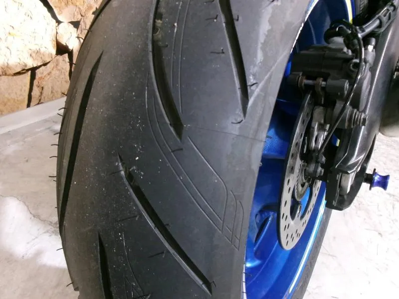 SUZUKI GSX-S 1000 - PNEUS NEUFS - REV. 12K OK