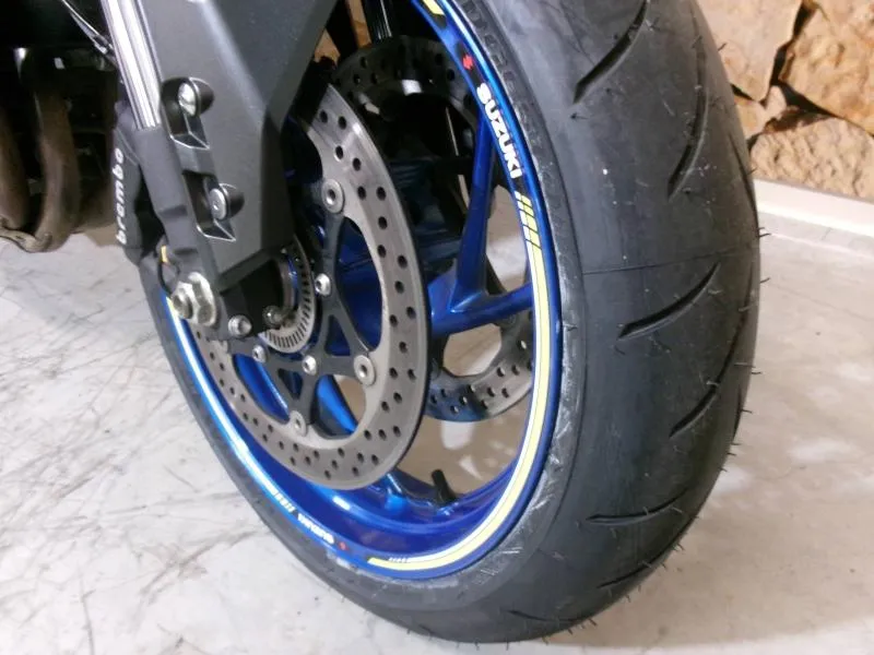 SUZUKI GSX-S 1000 - PNEUS NEUFS - REV. 12K OK