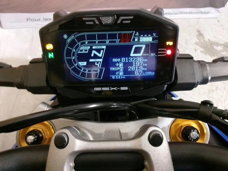 SUZUKI GSX-S 1000 - PNEUS NEUFS - REV. 12K OK