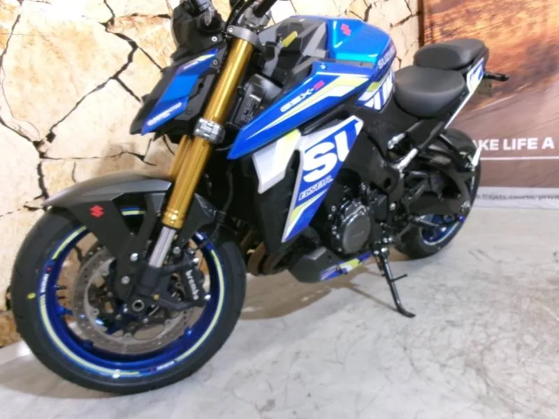 SUZUKI GSX-S 1000 - PNEUS NEUFS - REV. 12K OK