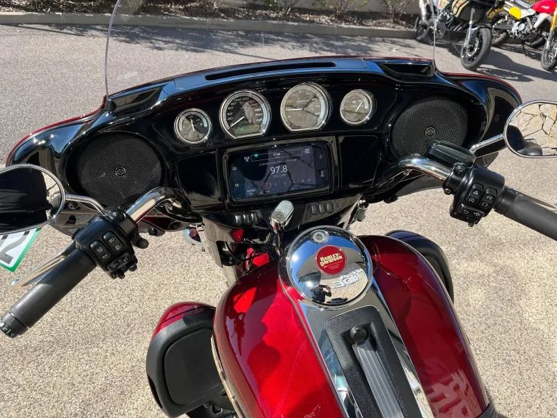 HARLEY-DAVIDSON Electra Glide ultra 1868 Serie Limite 120 eme anniversaire