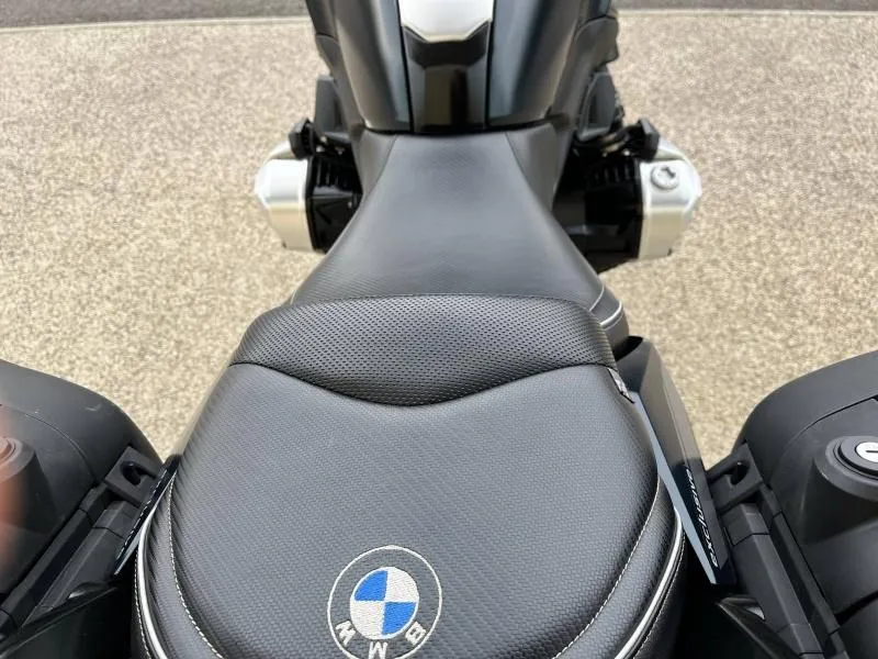 BMW 1250 R full Option 719 + valises