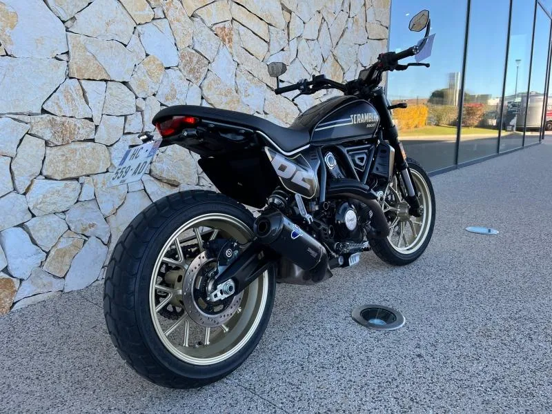 DUCATI Scrambler 800 Full Throttle