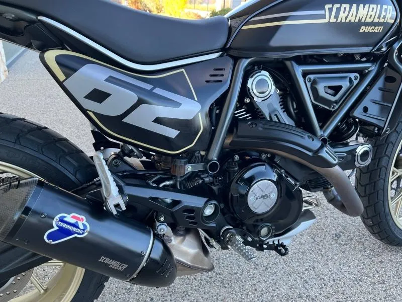 DUCATI Scrambler 800 Full Throttle