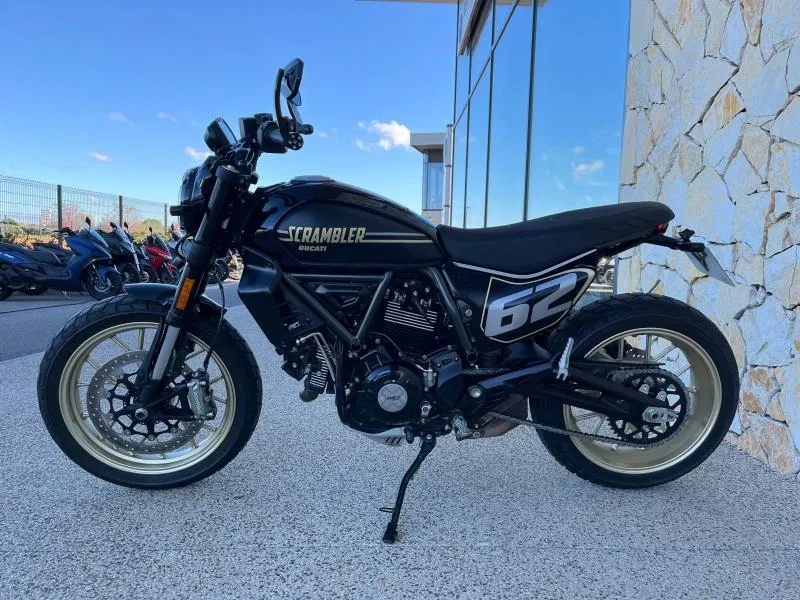DUCATI Scrambler 800 Full Throttle