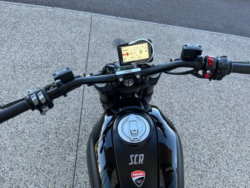 DUCATI Scrambler 800 Full Throttle
