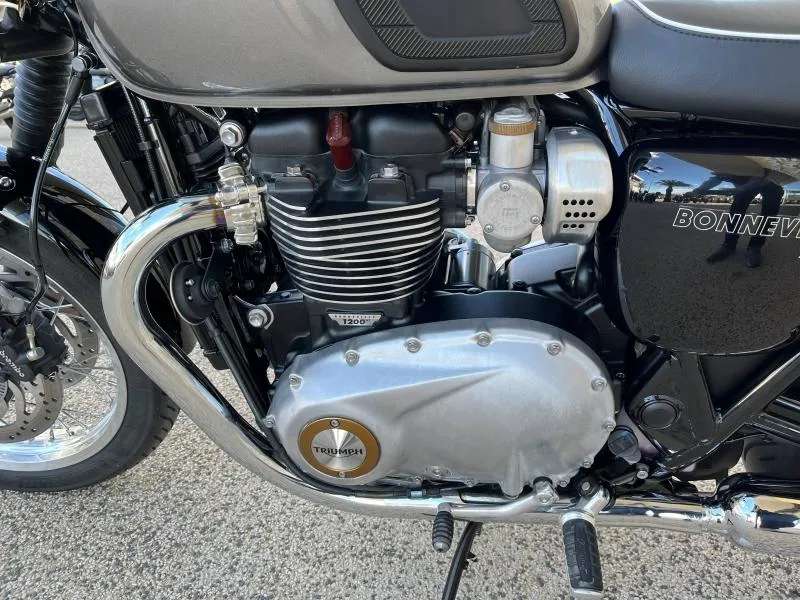 TRIUMPH T120 1200 Bicolore + OPTION