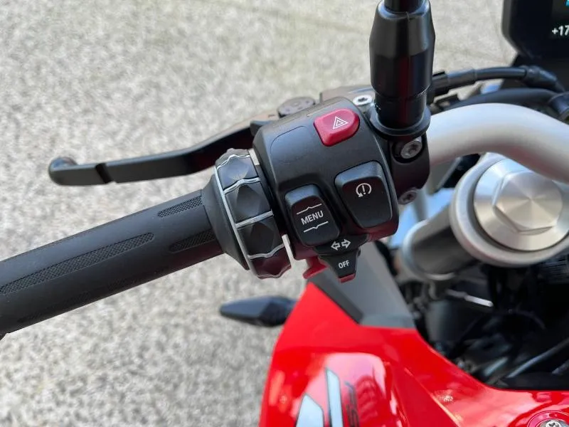 BMW 900 R 105CV SHIFTER PRO