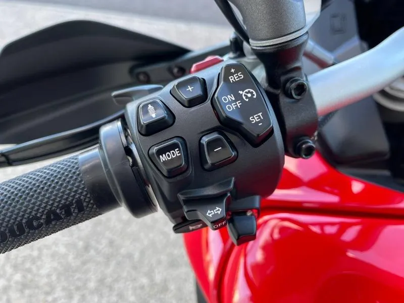 DUCATI V4 Rally 1160 Radar + OPTIONS