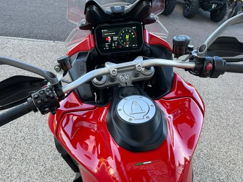 DUCATI V4 Rally 1160 Radar + OPTIONS