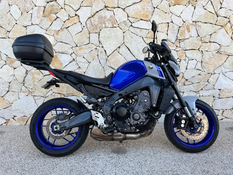 YAMAHA MT-09 900 2022 + OPTIONS