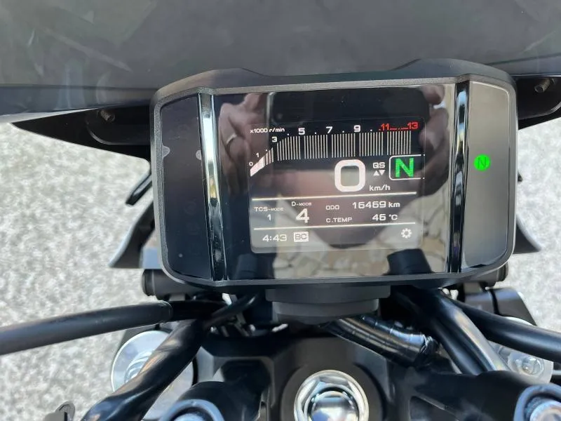 YAMAHA MT-09 900 2022 + OPTIONS