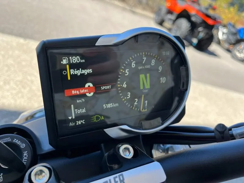 DUCATI 800 Full Throttle