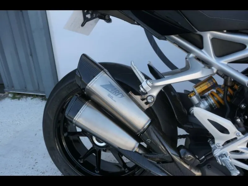 TRIUMPH 1200 RS + Options