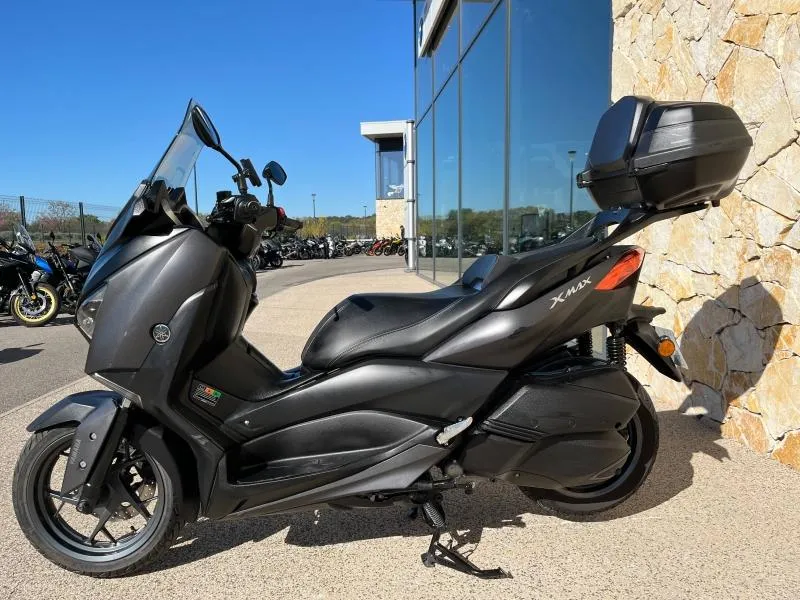 YAMAHA 300 ABS 2021