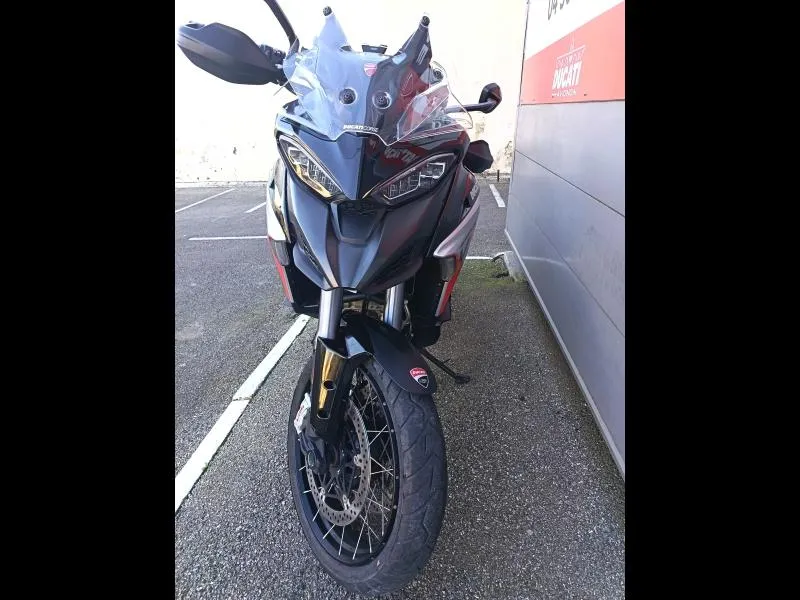 DUCATI Multistrada V4 S 1160 Essential Spoked wheels