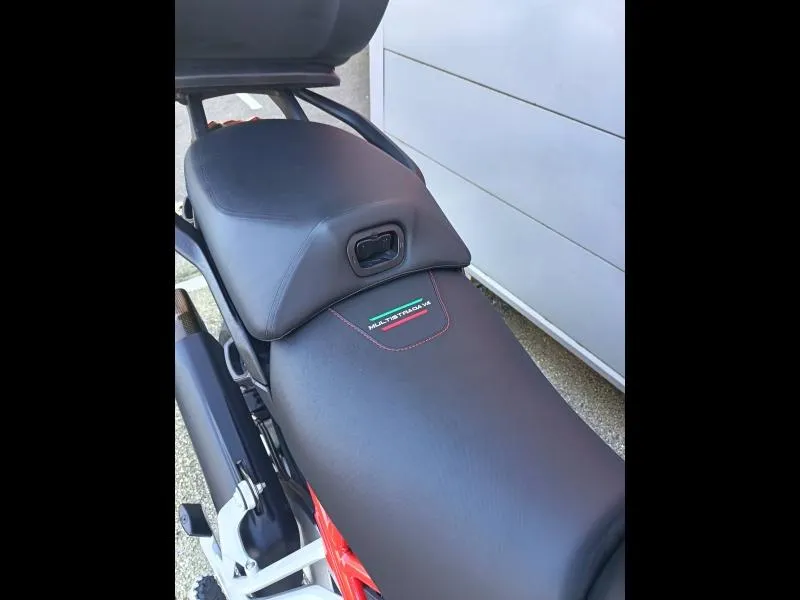 DUCATI Multistrada V4 S 1160 Essential Spoked wheels