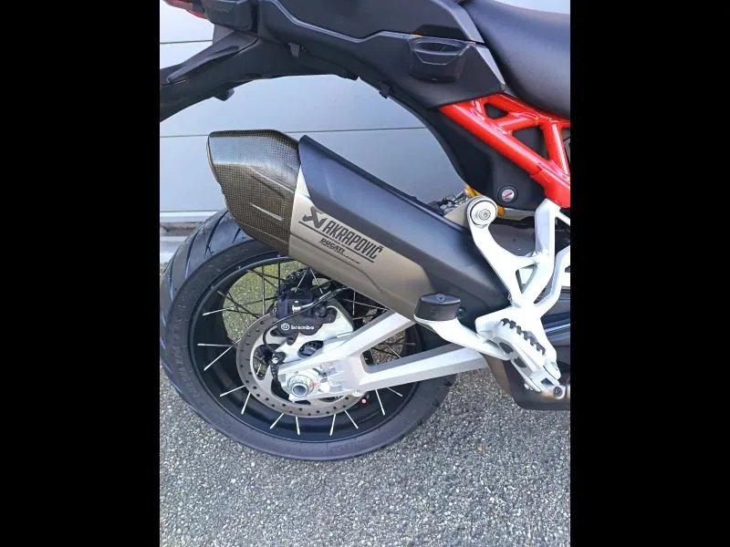 DUCATI Multistrada V4 S 1160 Essential Spoked wheels