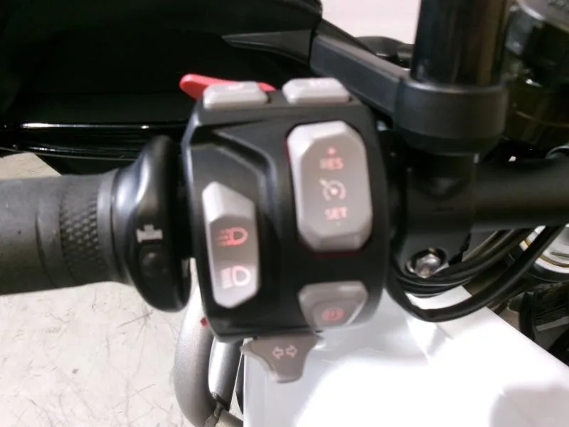 TRIUMPH Tiger 1200 Rally Pro