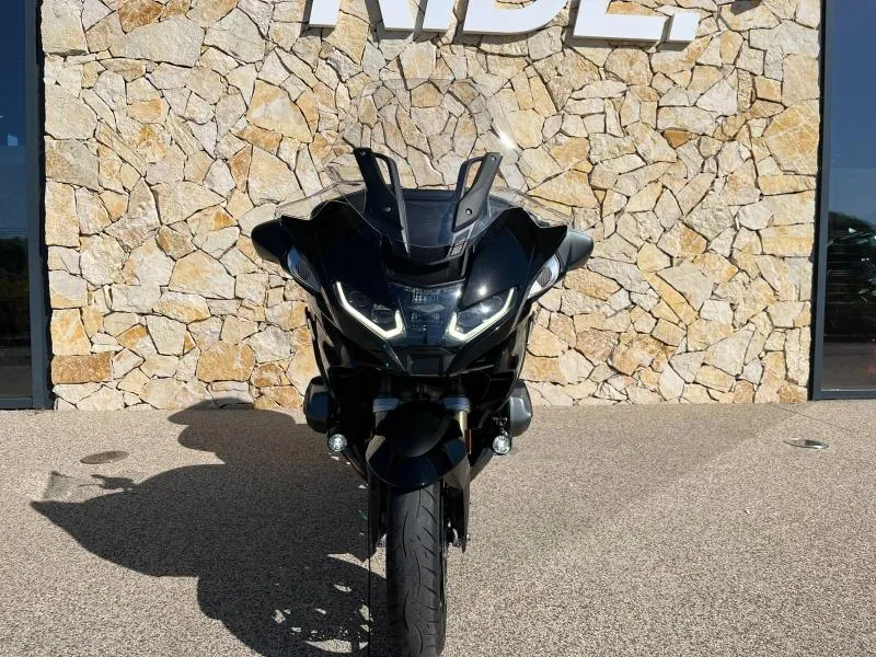 BMW 1250 RT FULL PACK + TOP CASE