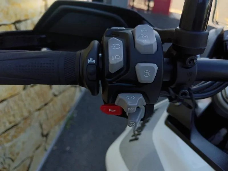 TRIUMPH Tiger 900 GT Pro