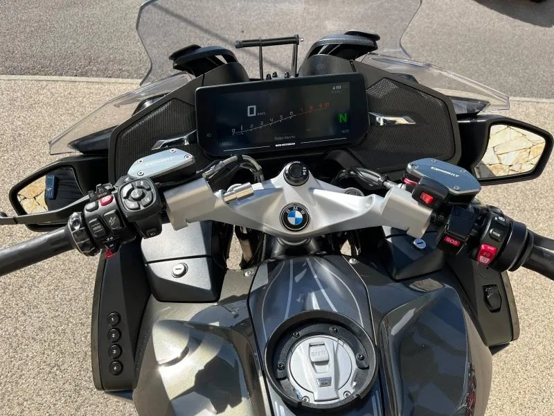 BMW 1250 RT full options + pot et jantes forgé