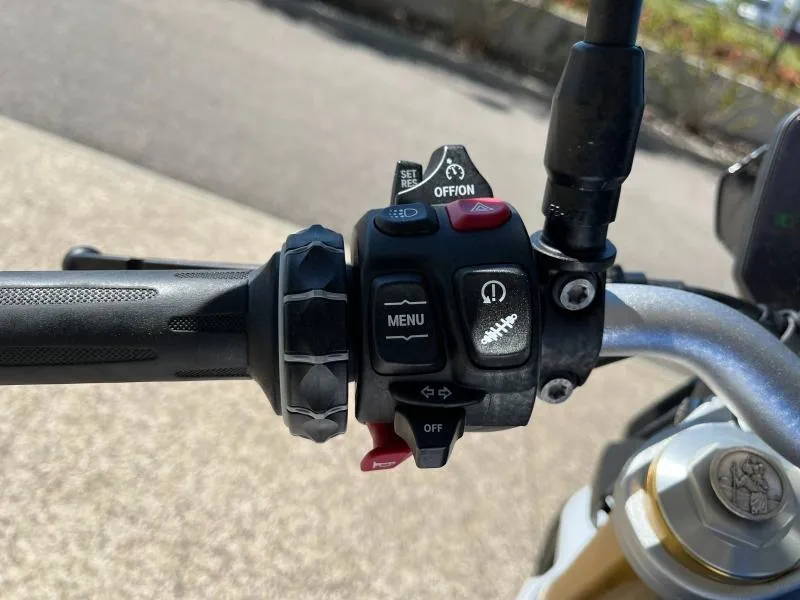 BMW 900 R A2 full pack 95cv