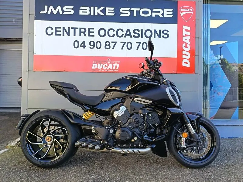 DUCATI Diavel 1158 V4