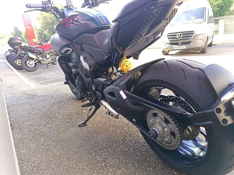 DUCATI Diavel 1158 V4