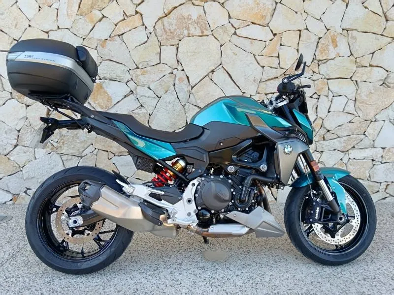 BMW 900 R 2025 105cv shifter