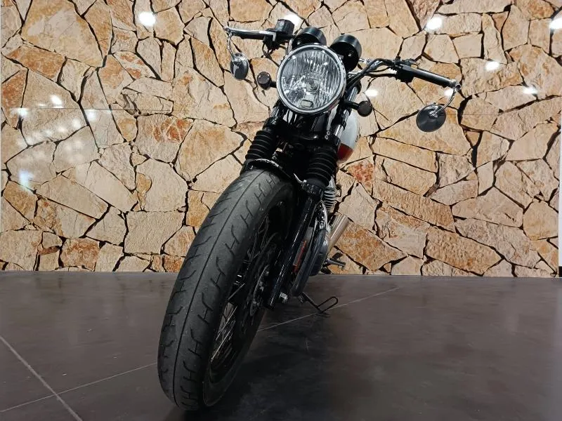 ROYAL ENFIELD Twin 650 Interceptor Canyon Red