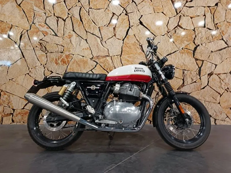 ROYAL ENFIELD Twin 650 Interceptor Canyon Red