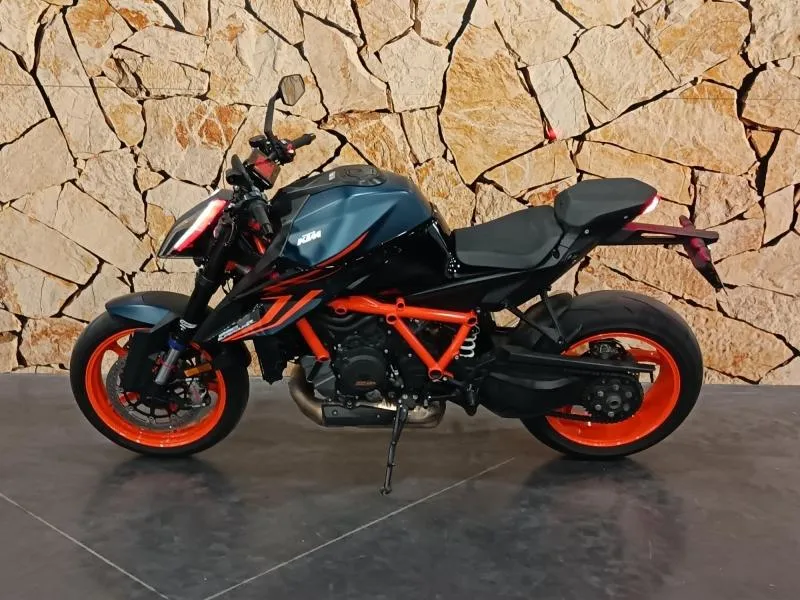 KTM Super Duke 1290 R Evo ABS 2022