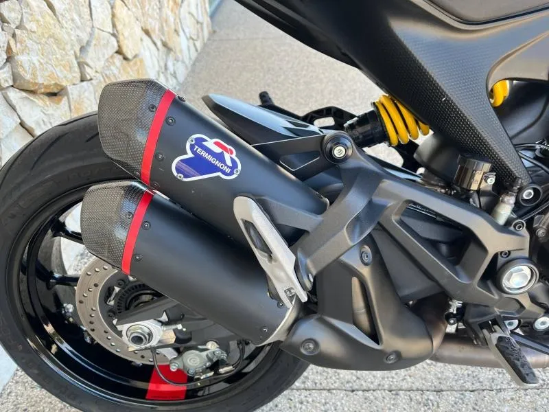 DUCATI Monster+ 937