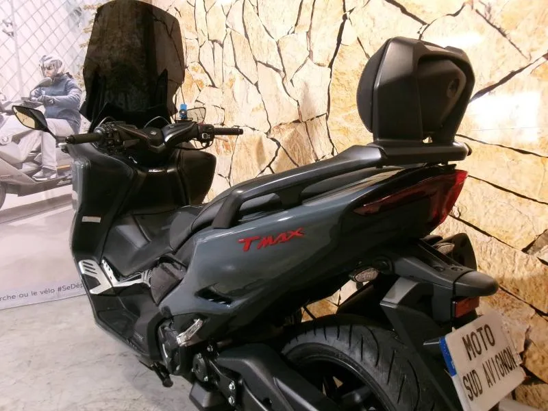 YAMAHA XP T-Max 562 Tech MAX 2021