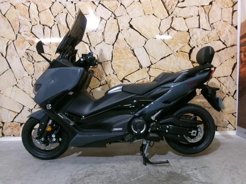 YAMAHA XP T-Max 562 Tech MAX 2021