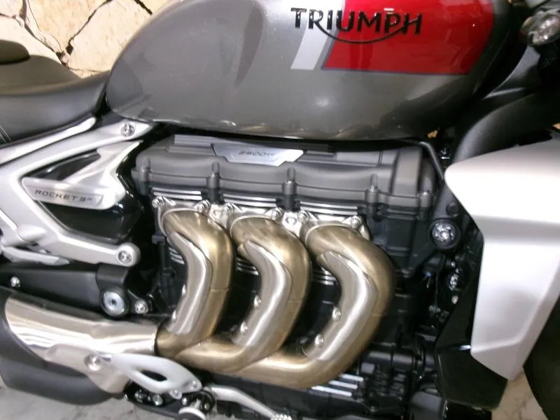 TRIUMPH Rocket III 2500 R