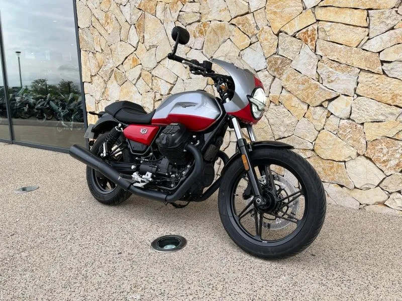 MOTO-GUZZI V7 850 Stone Corsa