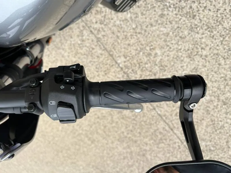 MOTO-GUZZI V7 850 Stone Corsa