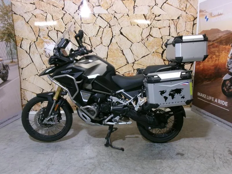 TRIUMPH Tiger 1200 Rally Explorer