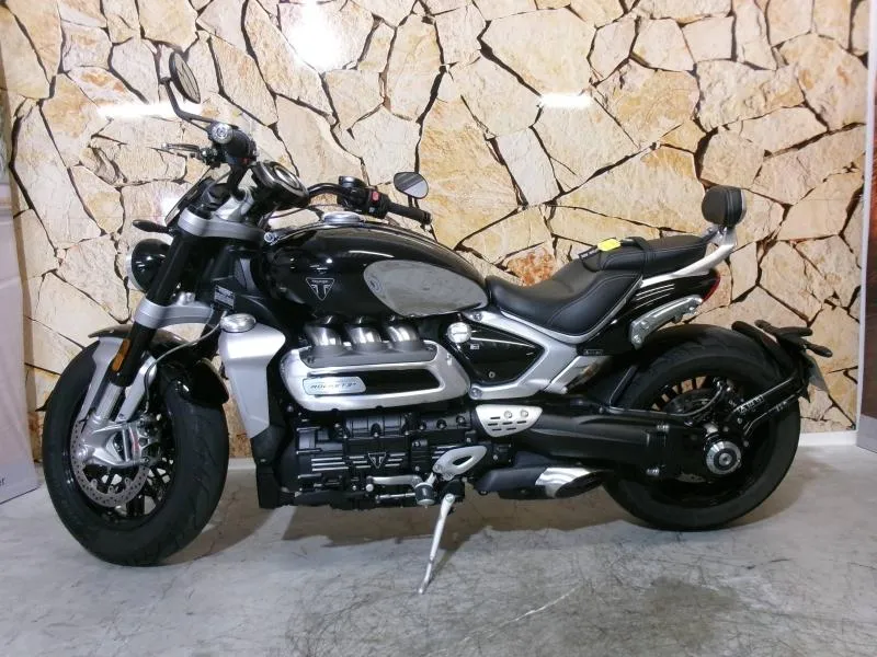 TRIUMPH Rocket III Storm 2500 R