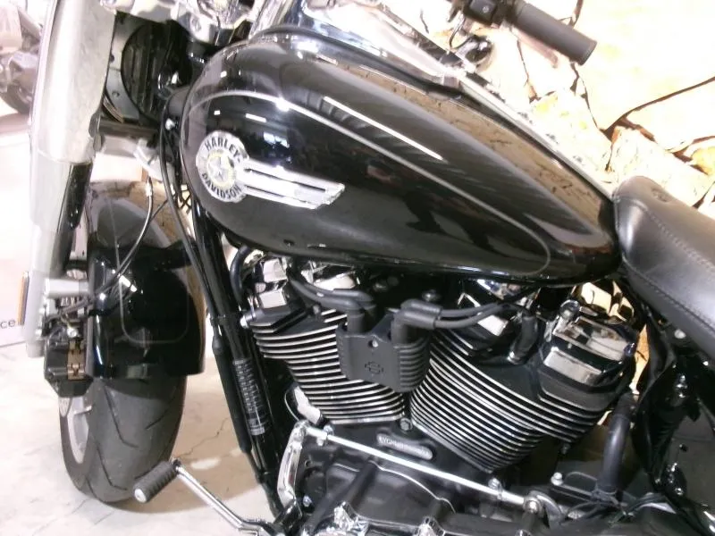 HARLEY-DAVIDSON Softail Fat Boy 1868 Noir 2022