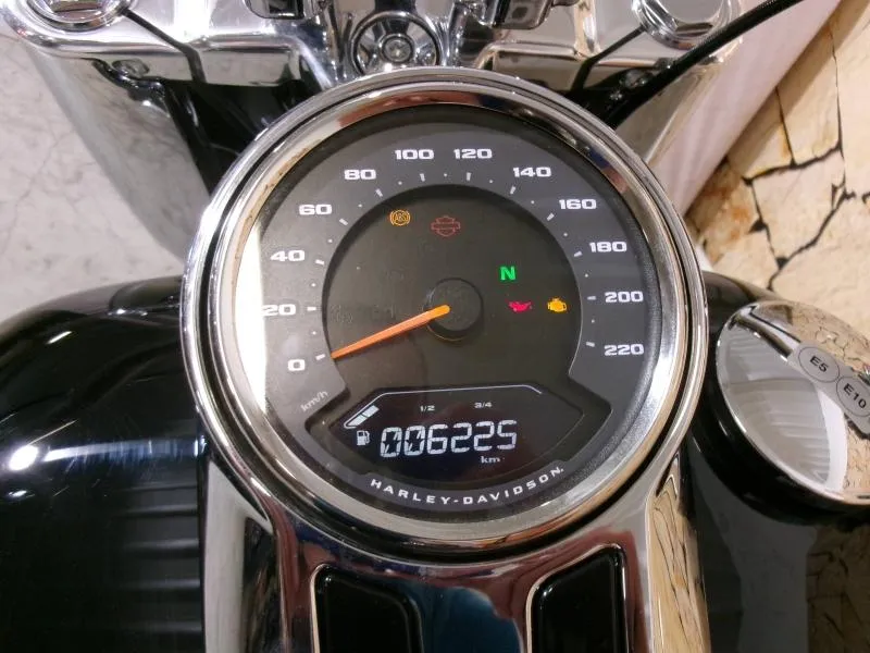 HARLEY-DAVIDSON Softail Fat Boy 1868 Noir 2022